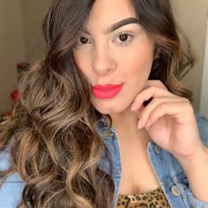 Meet your Posher, Evelyn